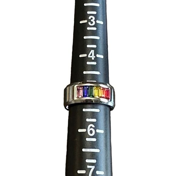 NWOT Size 5 Titanium band with rainbow flag stones - Picture 5 of 5